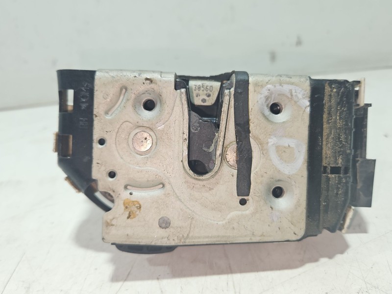 Recambio de cerradura puerta delantera derecha para dodge caliber 2.0 crd referencia OEM IAM 4589416AA  