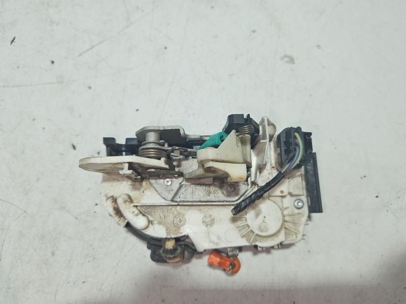 Recambio de cerradura puerta delantera izquierda para dodge caliber 2.0 crd referencia OEM IAM 4589409AA  