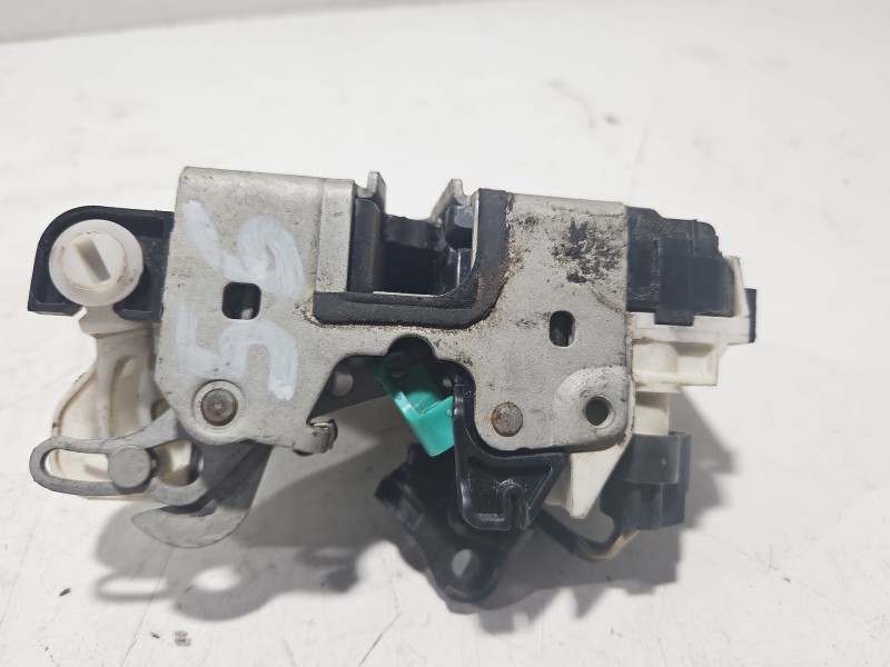 Recambio de cerradura puerta trasera izquierda para dodge caliber 2.0 crd referencia OEM IAM 4589415AA  