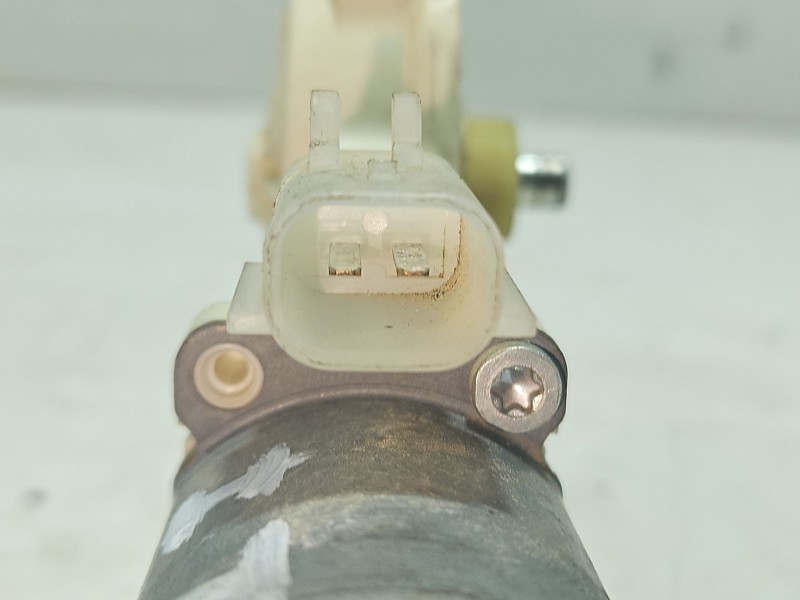 Recambio de motor elevalunas trasero izquierdo para dodge caliber 2.0 crd referencia OEM IAM 128000682A  