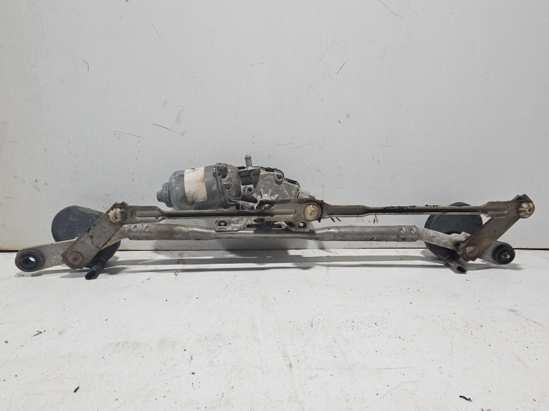 Recambio de motor limpia delantero para dodge caliber 2.0 crd referencia OEM IAM 05303780AE  