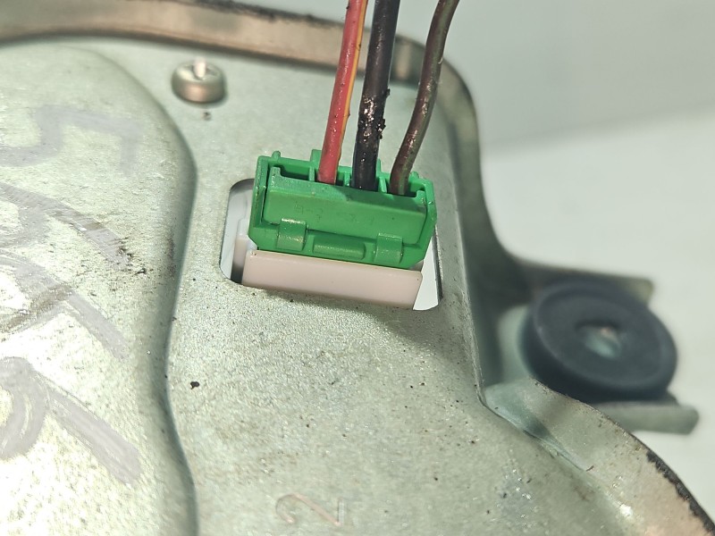 Recambio de motor limpia trasero para dodge caliber 2.0 crd referencia OEM IAM 5116146AC  