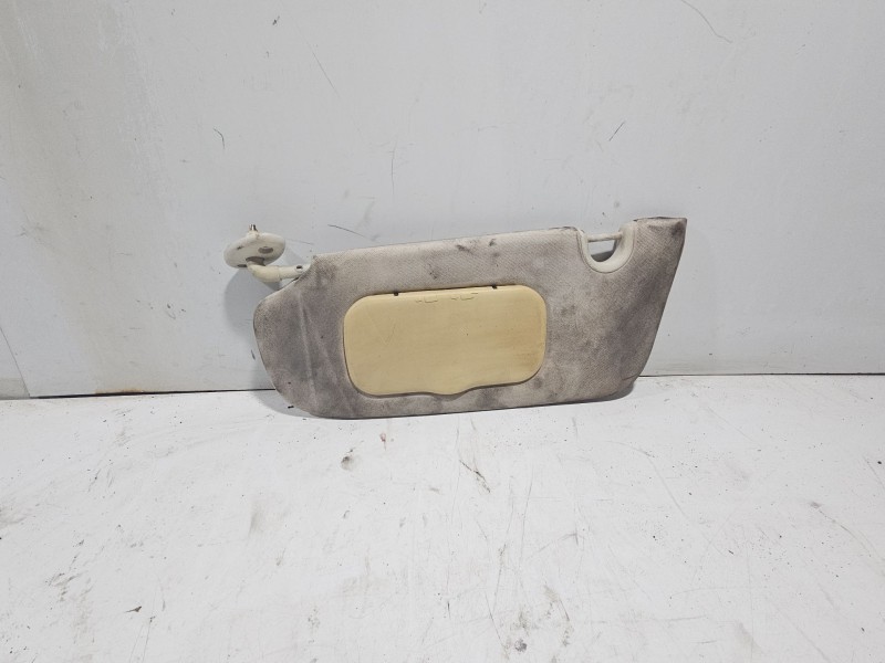 Recambio de parasol izquierdo para dodge caliber 2.0 crd referencia OEM IAM 55361230AA  