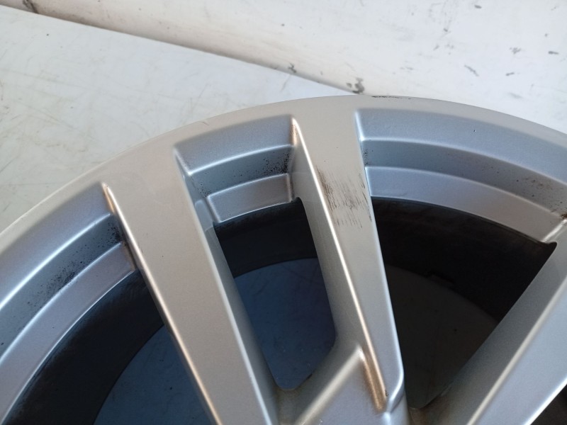 Recambio de llanta para audi a3 sportback (8va, 8vf) 1.0 tfsi referencia OEM IAM 8V0601025CS  