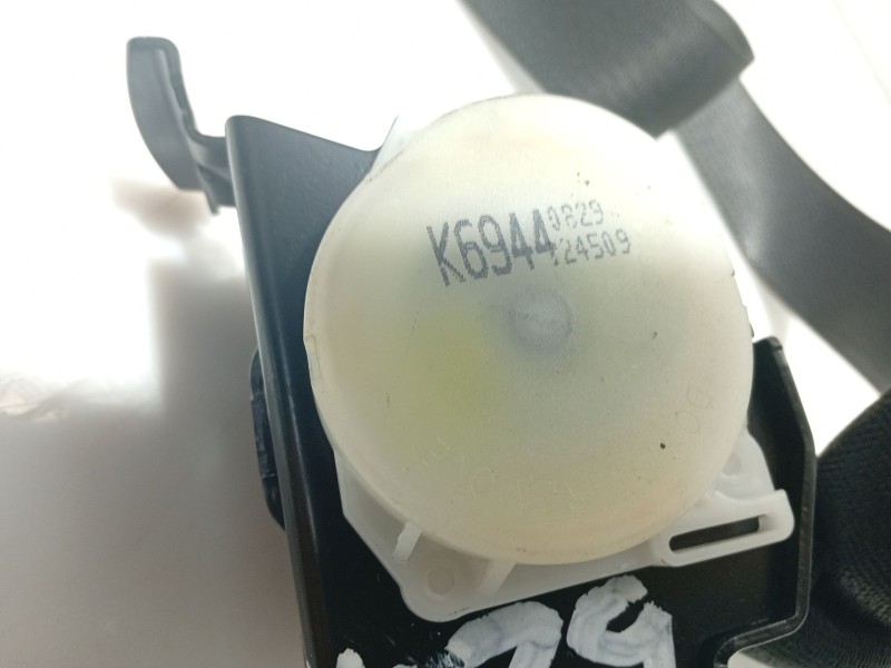 Recambio de cinturon seguridad trasero izquierdo para opel insignia berlina referencia OEM IAM 13267144 306134010AB 0829124509