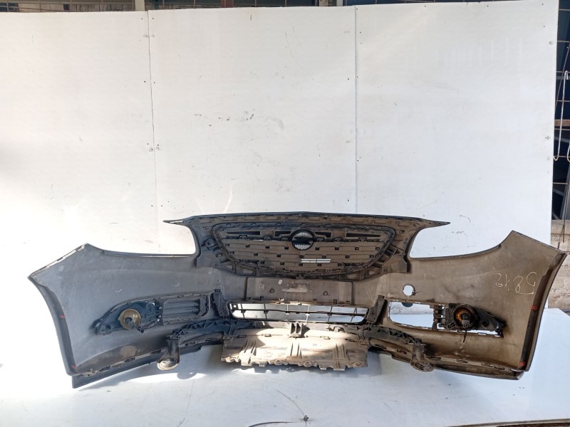 Recambio de paragolpes delantero para opel insignia berlina referencia OEM IAM 13238286 23106391 