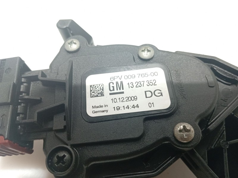 Recambio de pedal acelerador para opel insignia berlina referencia OEM IAM 13237352 13237352 6PV00976500