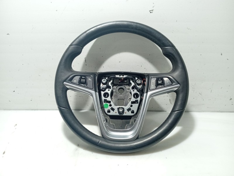 Recambio de volante para opel insignia berlina referencia OEM IAM 913401 13316547 
