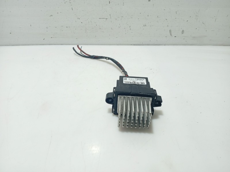 Recambio de resistencia calefaccion para opel insignia berlina referencia OEM IAM 13503201 090409 F011500056
