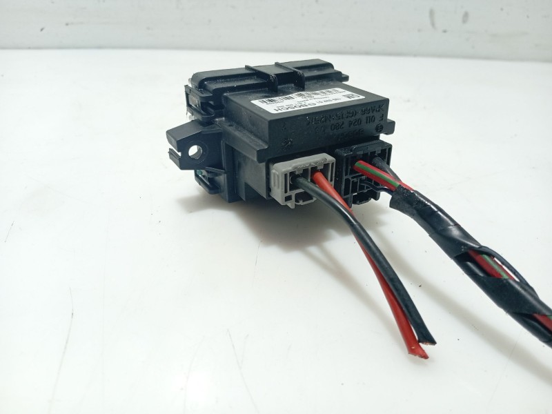 Recambio de resistencia calefaccion para opel insignia berlina referencia OEM IAM 13503201 090409 F011500056