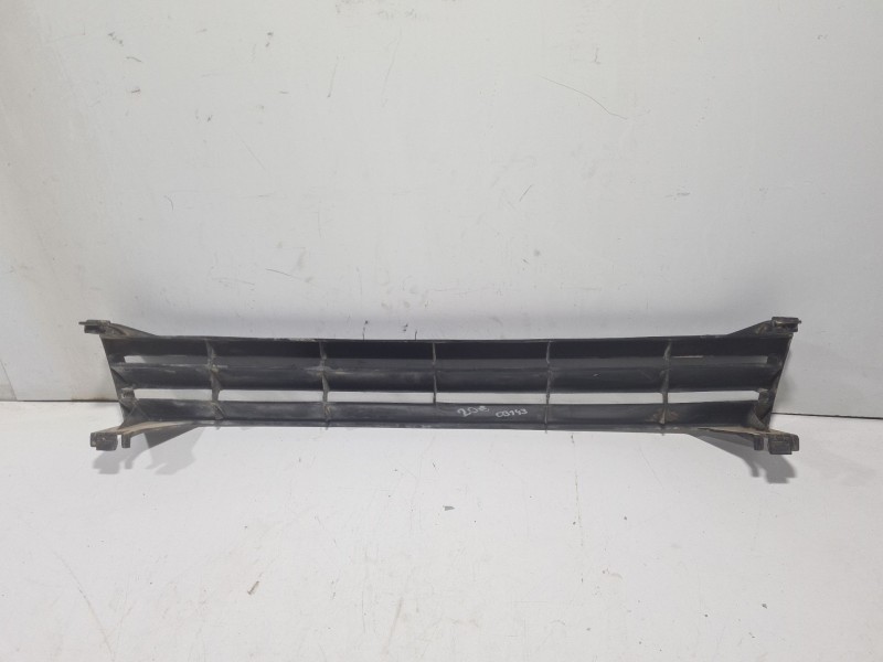 Recambio de moldura para seat marbella 0.9 referencia OEM IAM 03143RD   Recambio de moldura para seat marbella 0.9 referencia OEM IAM 03143RD