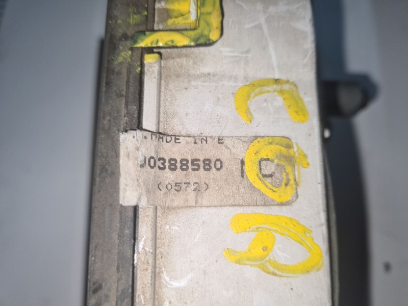 Recambio de cuadro instrumentos para opel corsa a 1.2 referencia OEM IAM 90388580  