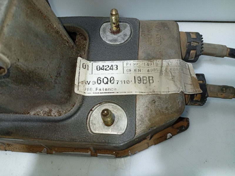 Recambio de palanca cambio para seat ibiza iii (6l1) 1.4 tdi referencia OEM IAM 6Q0711049BB 1J0711112E 