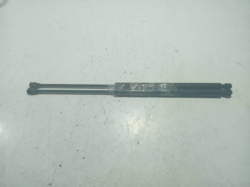 Recambio de amortiguadores maletero / porton para peugeot 205 berlina referencia OEM IAM 873181 873182 