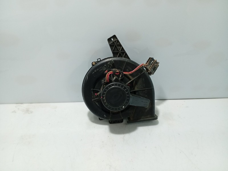 Recambio de ventilador calefaccion para seat ibiza iii (6l1) 1.4 tdi referencia OEM IAM 6R1819015A  