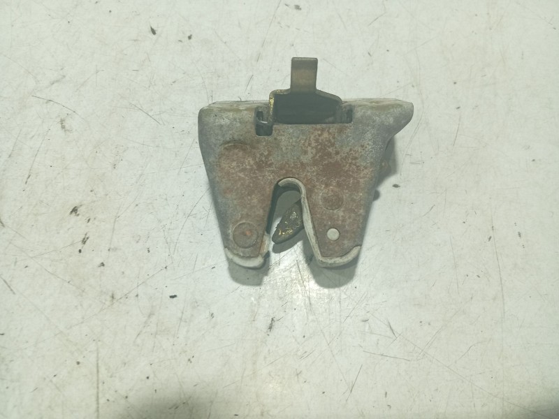 Recambio de cerradura maletero / porton para peugeot 205 berlina referencia OEM IAM 871937  