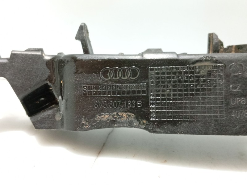 Recambio de moldura para audi a3 sportback (8va, 8vf) 1.0 tfsi referencia OEM IAM 8V3807183B  