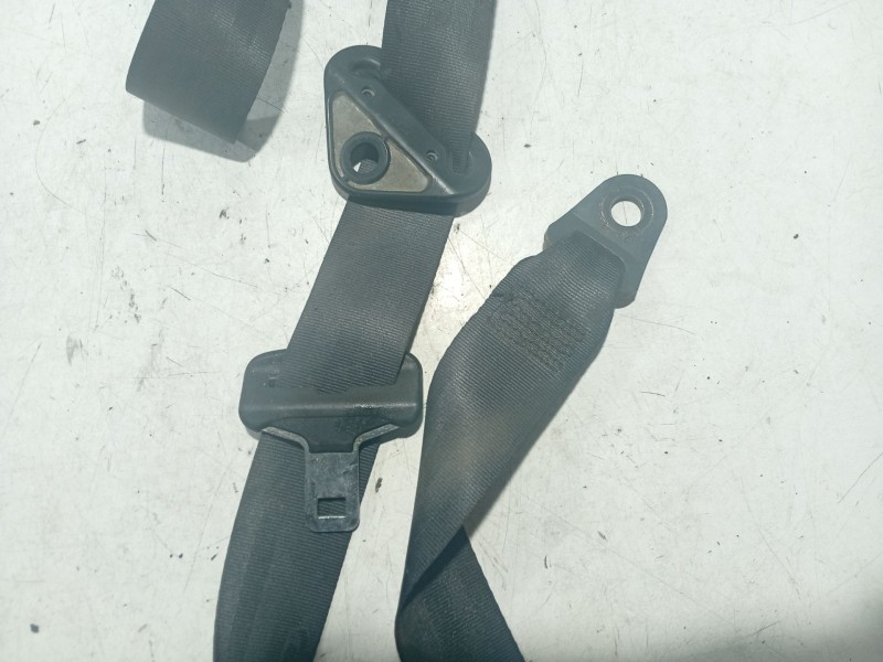 Recambio de cinturon seguridad trasero derecho para peugeot 205 berlina referencia OEM IAM 96498075XX  