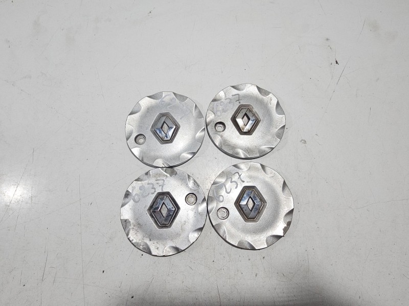 Recambio de tapacubos para renault megane ii sedán (lm0/1_) 1.9 dci referencia OEM IAM 8200412202  