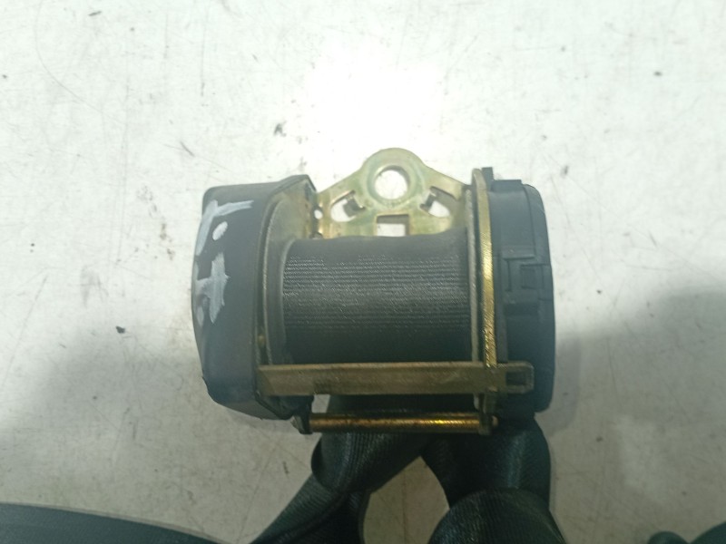 Recambio de cinturon seguridad trasero izquierdo para peugeot 205 berlina referencia OEM IAM 4860121  