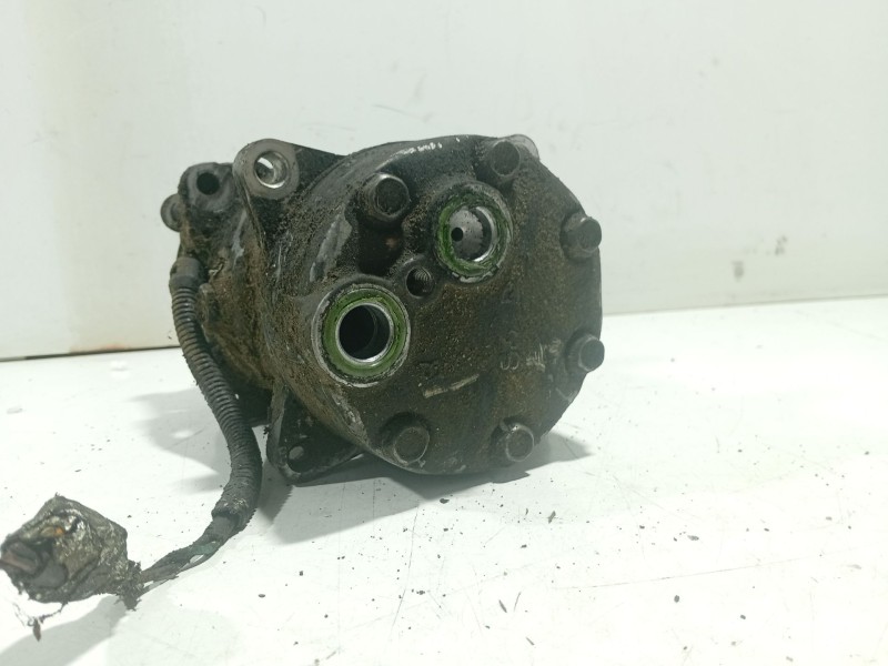 Recambio de compresor aire acondicionado para peugeot 205 berlina referencia OEM IAM SD7H157870  