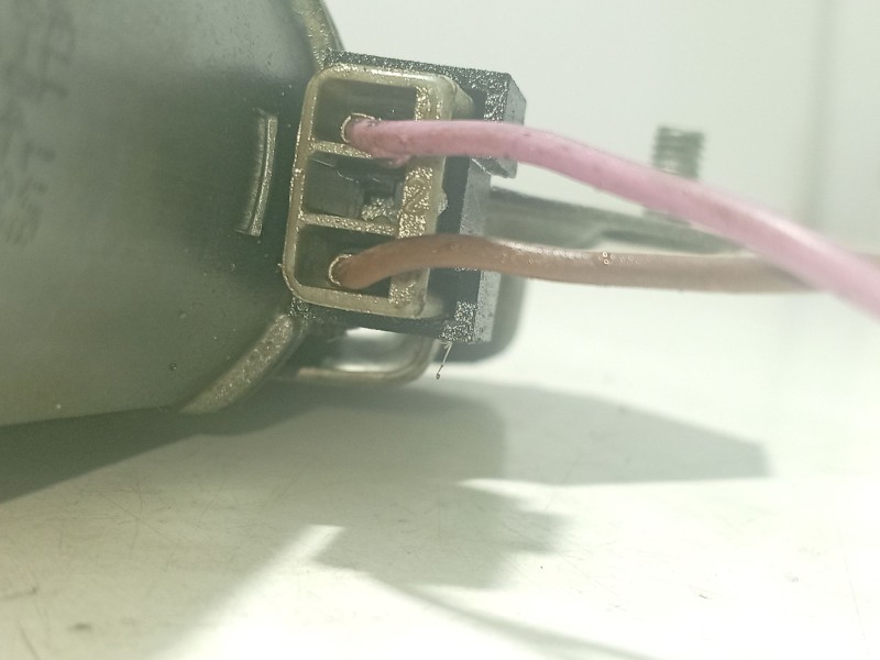 Recambio de elevalunas delantero derecho para peugeot 205 berlina referencia OEM IAM 922269  