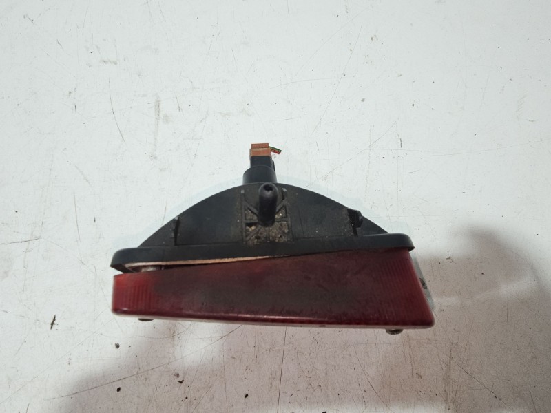 Recambio de faro antiniebla trasero izquierdo para peugeot 205 berlina referencia OEM IAM 5298ANT  