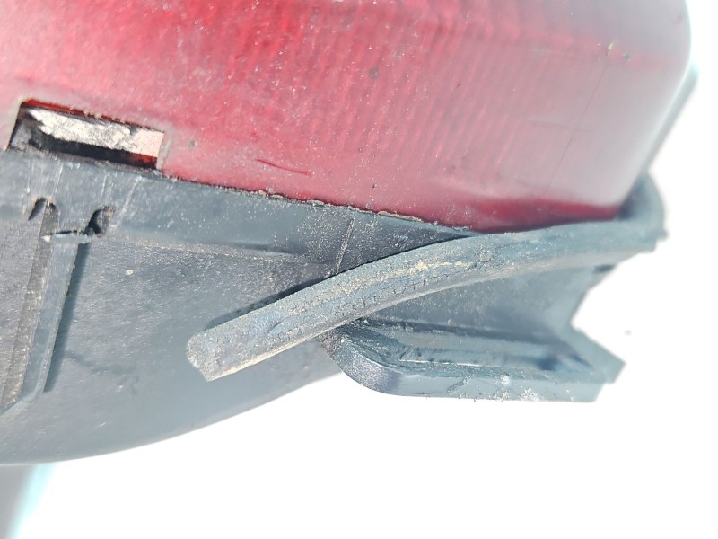 Recambio de faro antiniebla trasero izquierdo para peugeot 205 berlina referencia OEM IAM 5298ANT  