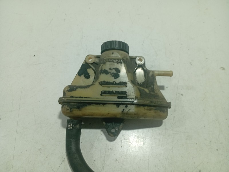 Recambio de deposito liquido direccion para peugeot 205 berlina referencia OEM IAM 4007LT  