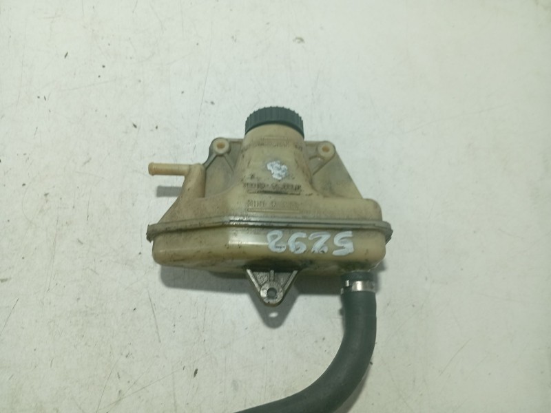 Recambio de deposito liquido direccion para peugeot 205 berlina referencia OEM IAM 4007LT  