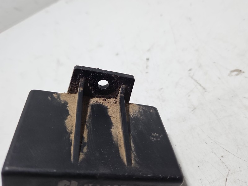 Recambio de modulo electronico para peugeot 205 berlina referencia OEM IAM 9616582380  