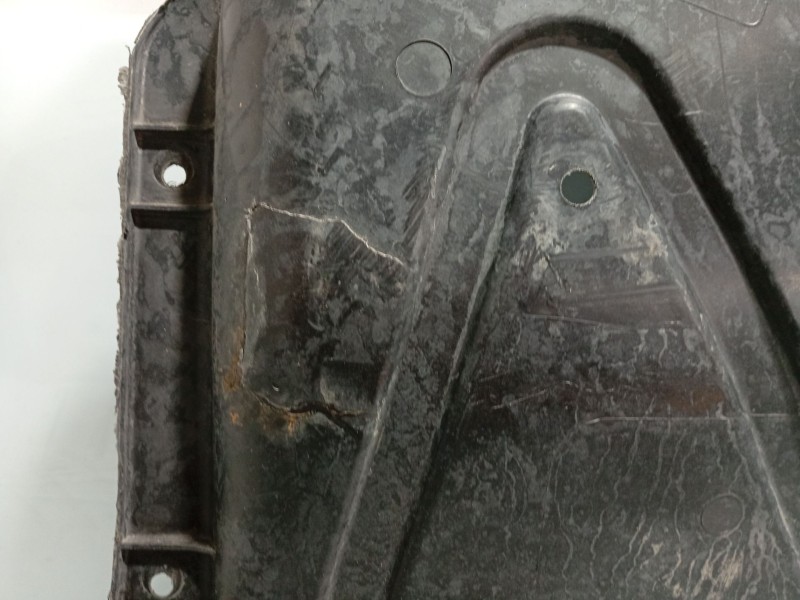 Recambio de cubrecarter para audi a3 sportback (8va, 8vf) 1.0 tfsi referencia OEM IAM 5Q0825236  