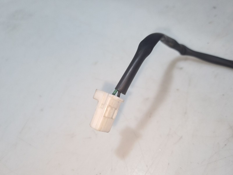 Recambio de aleron trasero para ssangyong rexton referencia OEM IAM 7962008B00LAK 050622A 