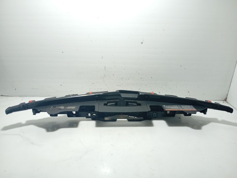 Recambio de moldura para opel insignia berlina referencia OEM IAM 13250569 55561769 