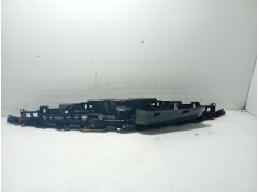 Recambio de moldura para opel insignia berlina referencia OEM IAM 13250569 55561769  2