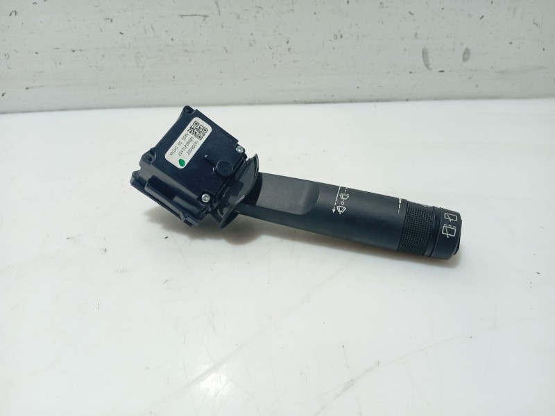 Recambio de mando volante para opel insignia berlina referencia OEM IAM 13305522 92590210107 