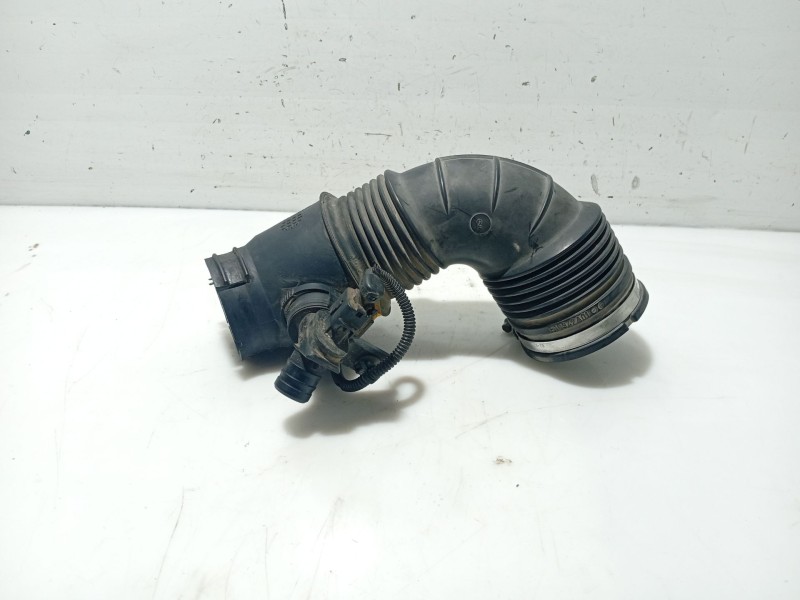 Recambio de tubo admision para opel insignia berlina referencia OEM IAM 55561787  