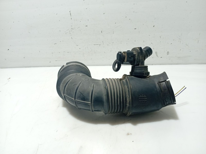 Recambio de tubo admision para opel insignia berlina referencia OEM IAM 55561787  