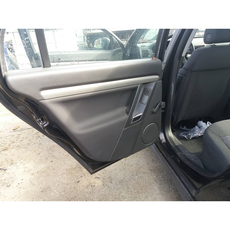 opel vectra c berlina 2.0 dti   |   0.02 - ... | 2002 | 101 cv / 74 kw del año 2002