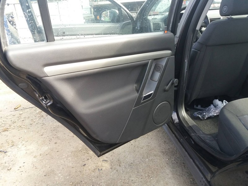 opel vectra c berlina 2.0 dti   |   0.02 - ... | 2002 | 101 cv / 74 kw del año 2002