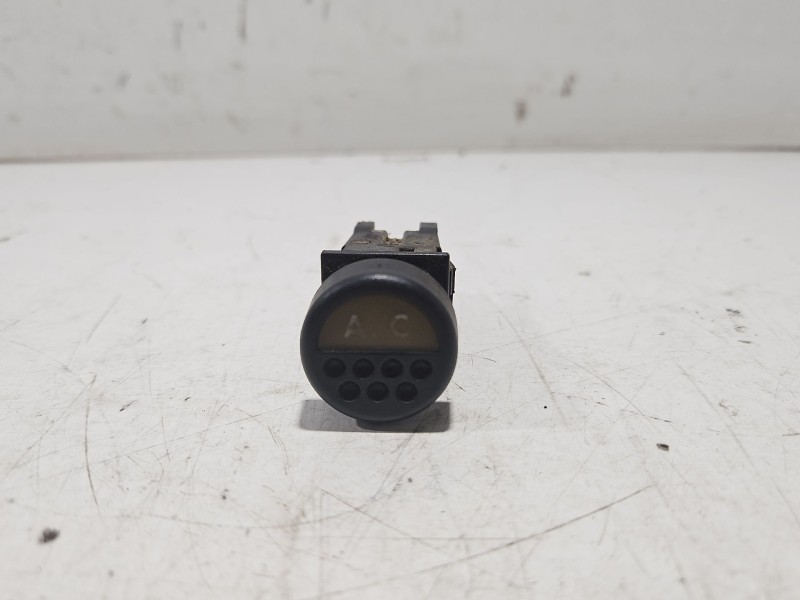 Recambio de interruptor para peugeot 205 berlina referencia OEM IAM 5298IAC  