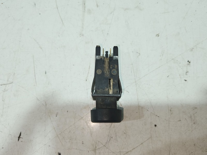 Recambio de interruptor para peugeot 205 berlina referencia OEM IAM 5298IAC  