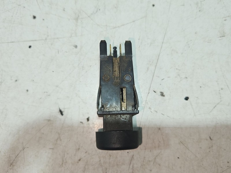 Recambio de interruptor para peugeot 205 berlina referencia OEM IAM 5298ILT  
