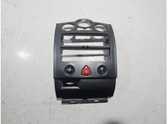 Recambio de moldura para renault megane ii sedán (lm0/1_) 1.9 dci referencia OEM IAM 8200155825 8200491106 
