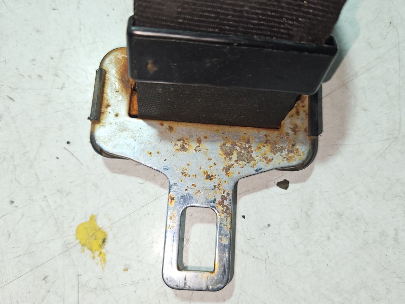 Recambio de anclaje cinturon trasero derecho para peugeot 205 berlina referencia OEM IAM 5298CTD  