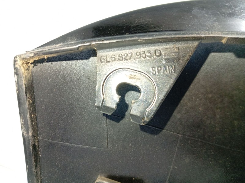 Recambio de aleron trasero para seat ibiza iii (6l1) 1.4 tdi referencia OEM IAM 6L6827933D  