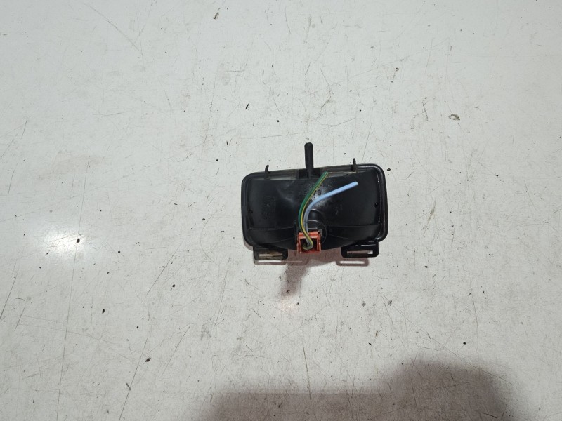 Recambio de piloto marcha atras para peugeot 205 berlina referencia OEM IAM 5298PMA  