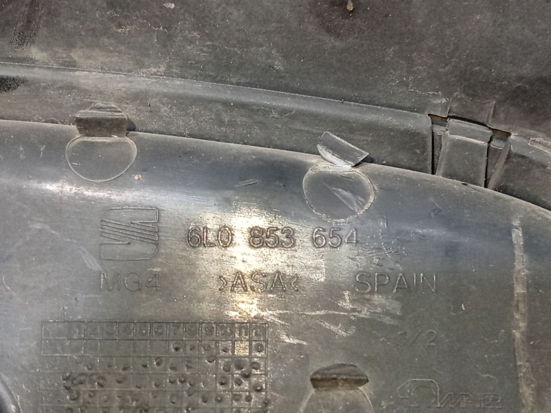 Recambio de moldura para seat ibiza iii (6l1) 1.4 tdi referencia OEM IAM 6L0853654  