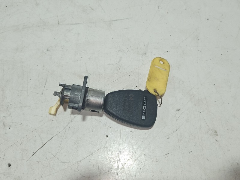 Recambio de juego bombines para dodge caliber 2.0 crd referencia OEM IAM 5179511AA 5139099AA 