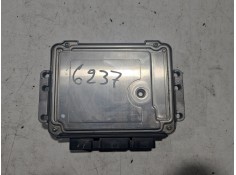 Recambio de centralita motor uce para renault megane ii sedán (lm0/1_) 1.9 dci referencia OEM IAM 8200527725  028012589 2